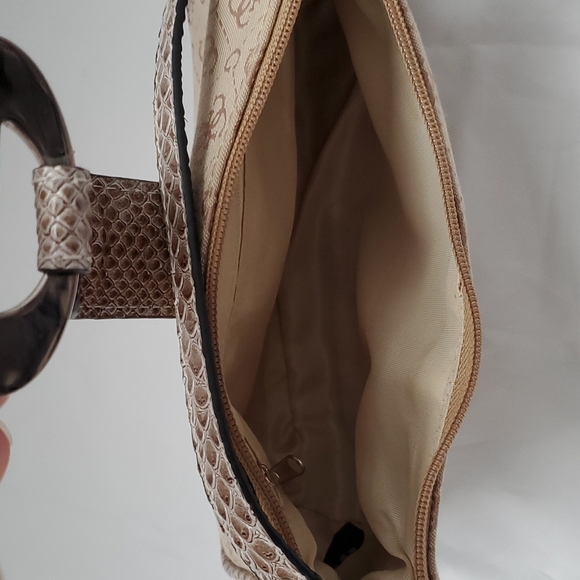 Guess Signature Logo Shoulder Bag Tan - Picture 8 of 9